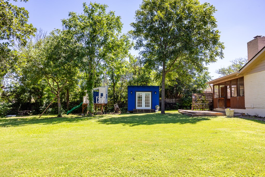main property photo 45