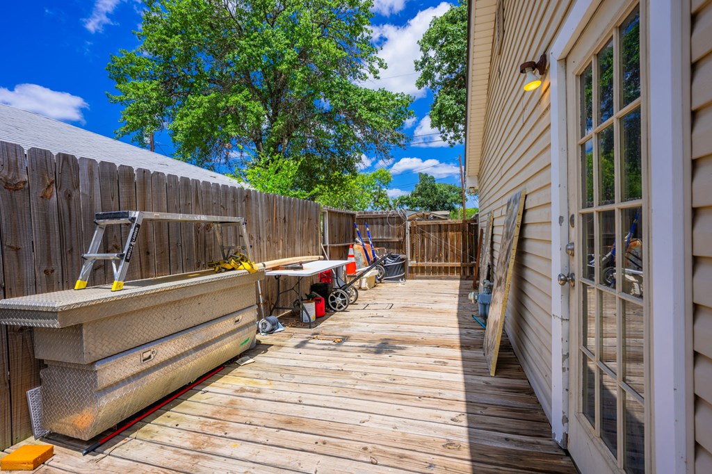 main property photo 22