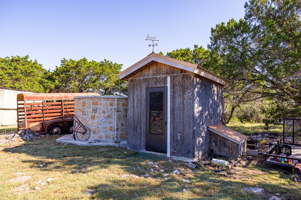 main property photo 16