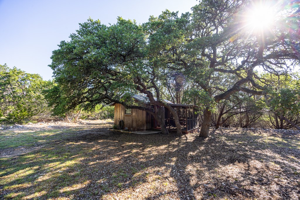 main property photo 31