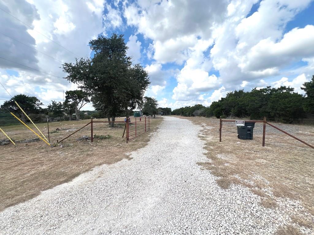 main property photo 40