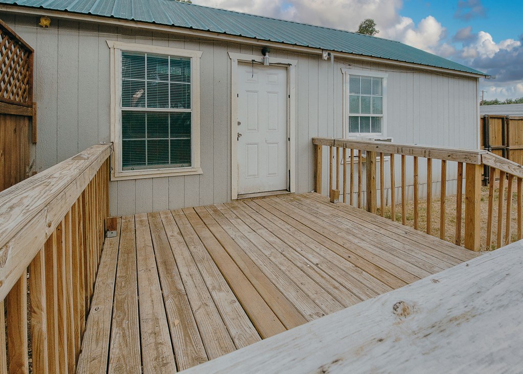 main property photo 16