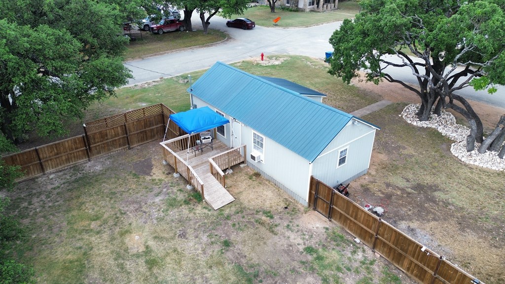 main property photo 23