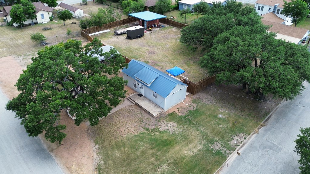 main property photo 24