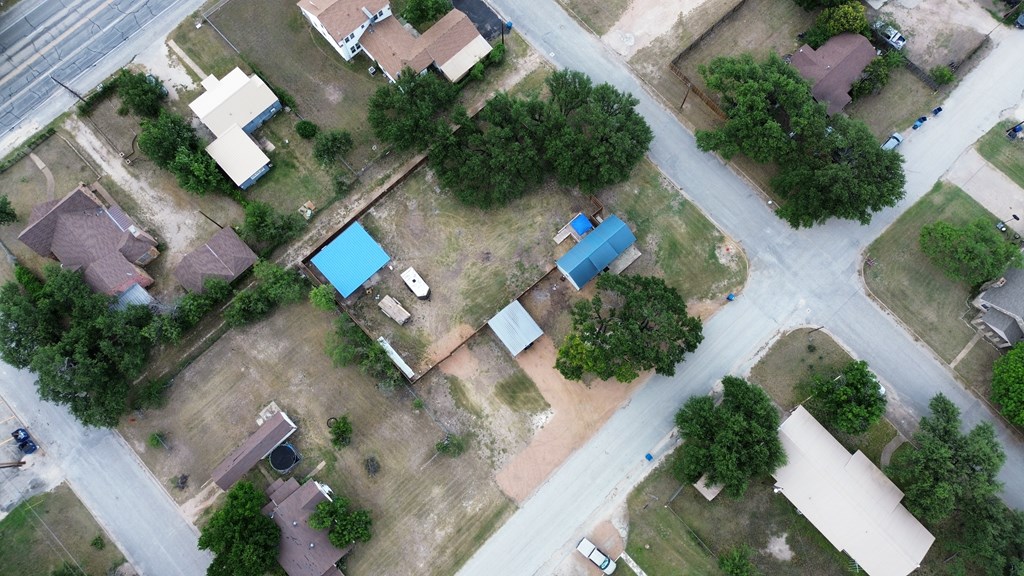 main property photo 28