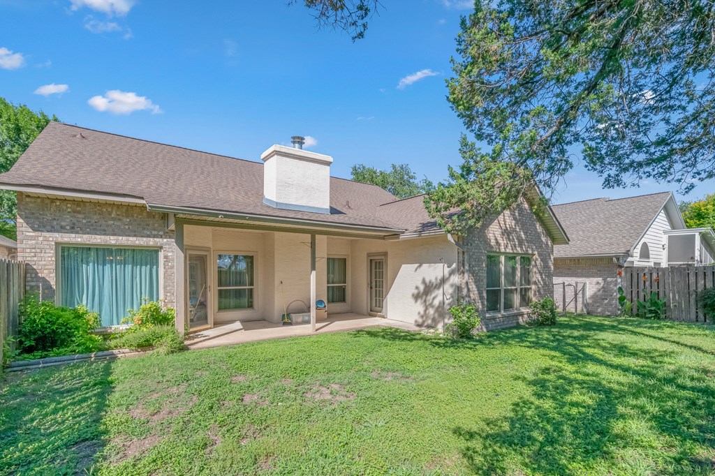 main property photo 20