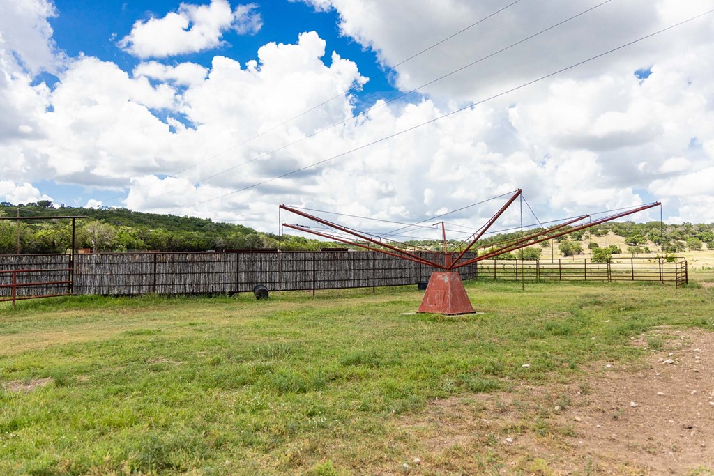 main property photo 50