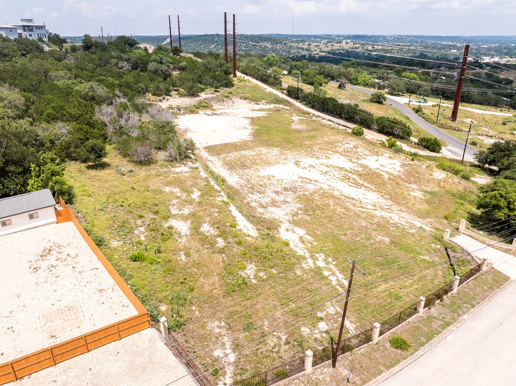 main property photo 11