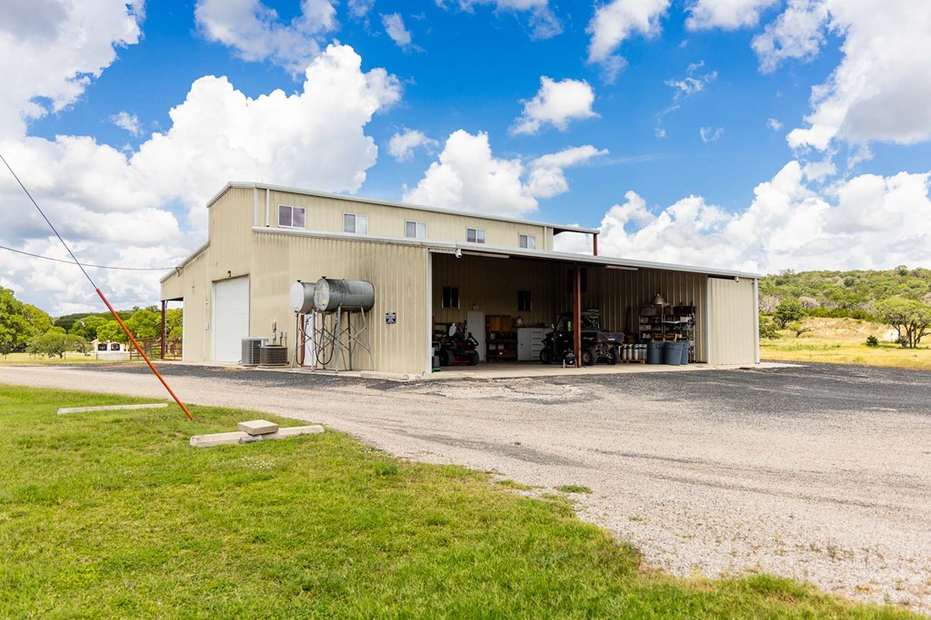 main property photo 39