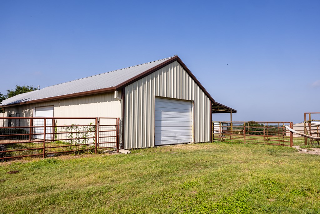 main property photo 39