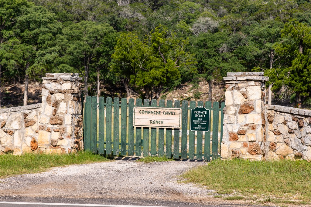 main property photo 75