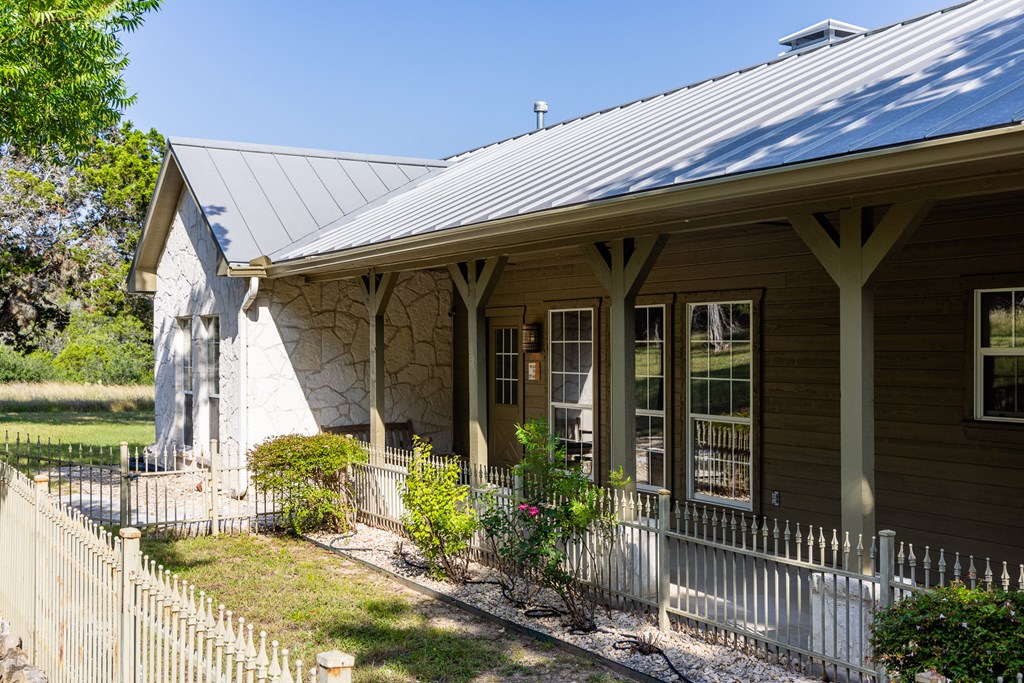 main property photo 65