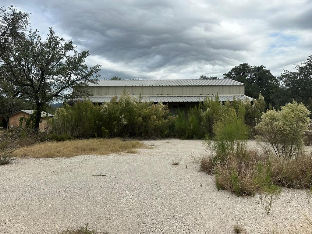 main property photo 6