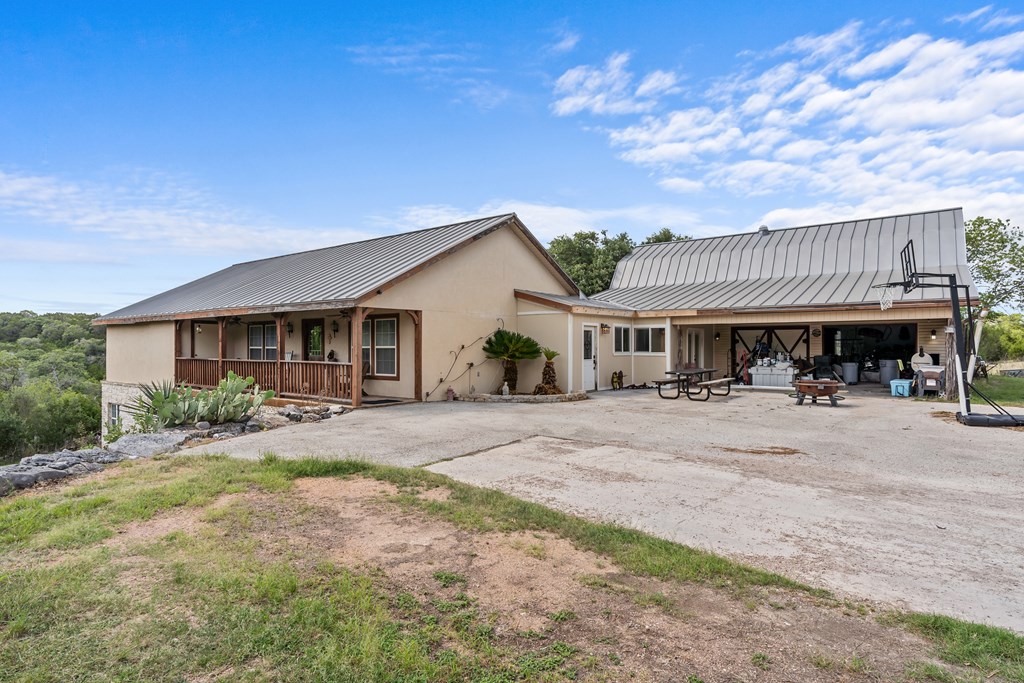 main property photo 30