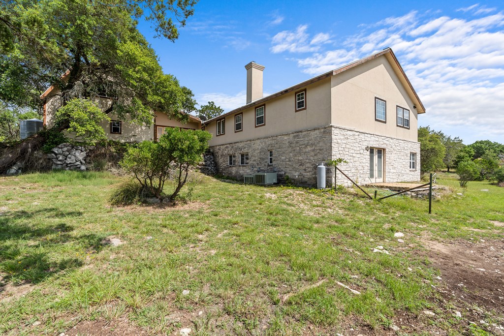 main property photo 41