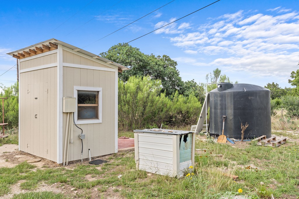 main property photo 45