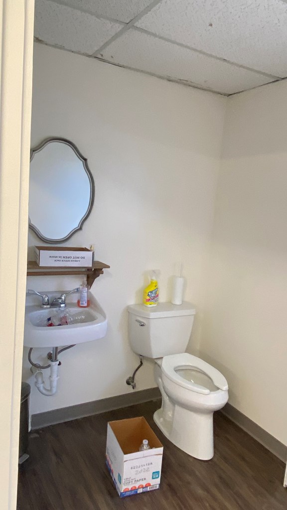 main property photo 8