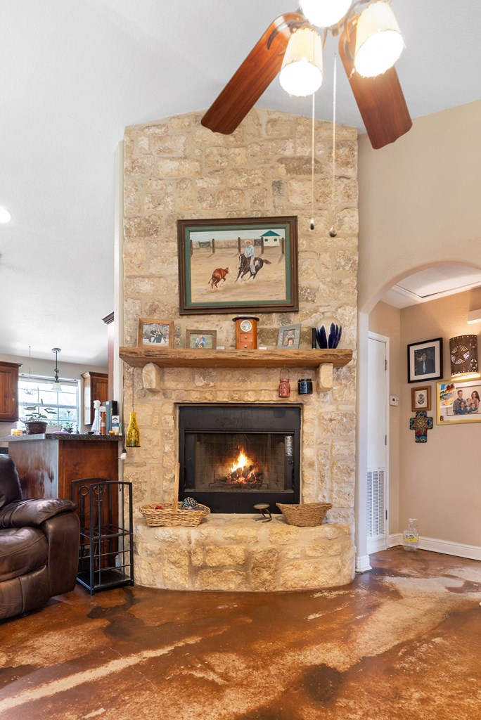 main property photo 5