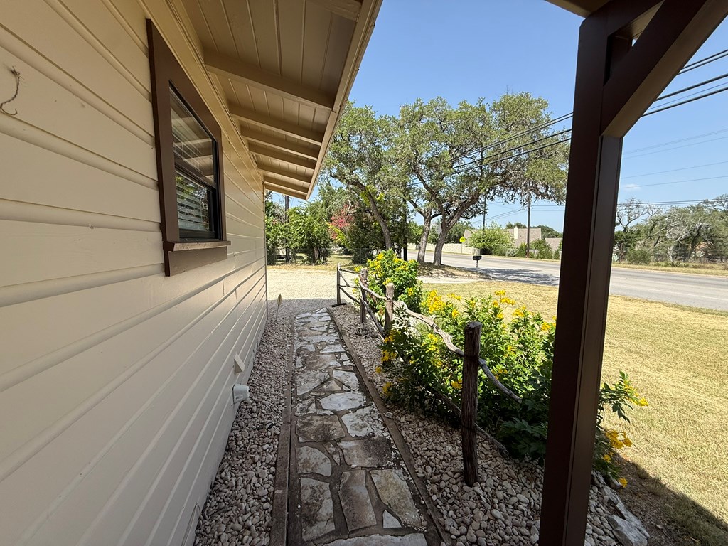 main property photo 31
