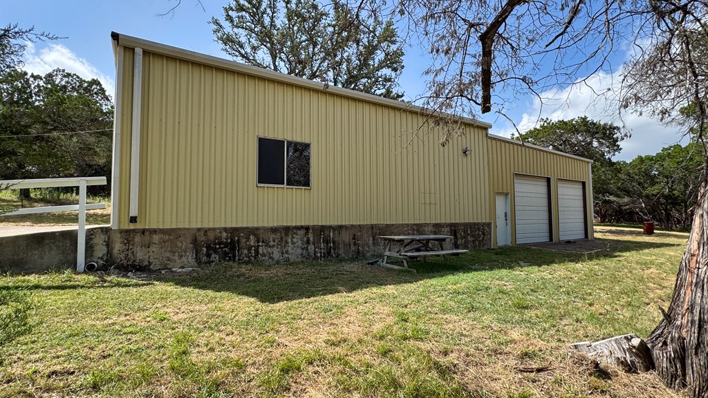 main property photo 35