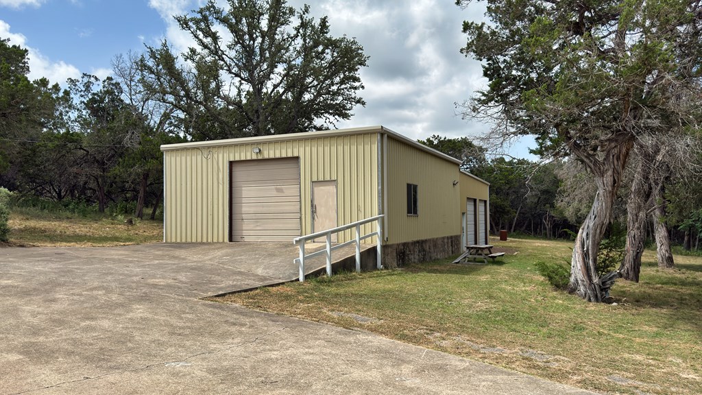 main property photo 44
