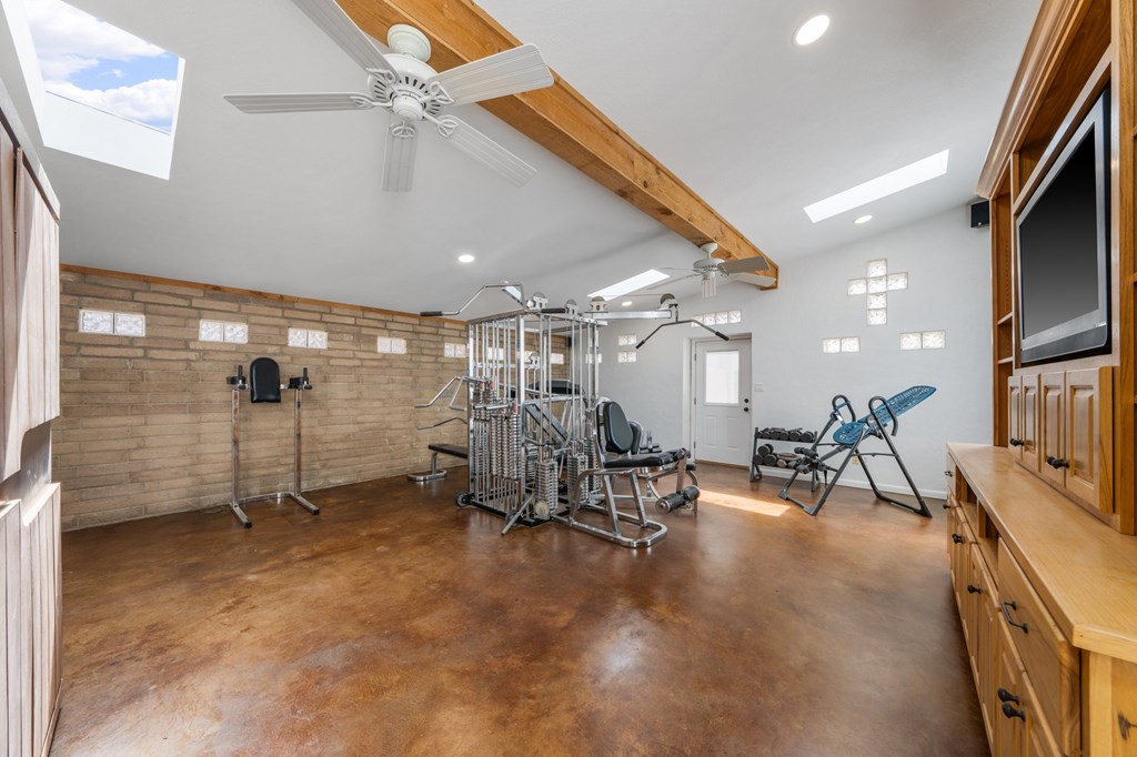 main property photo 22