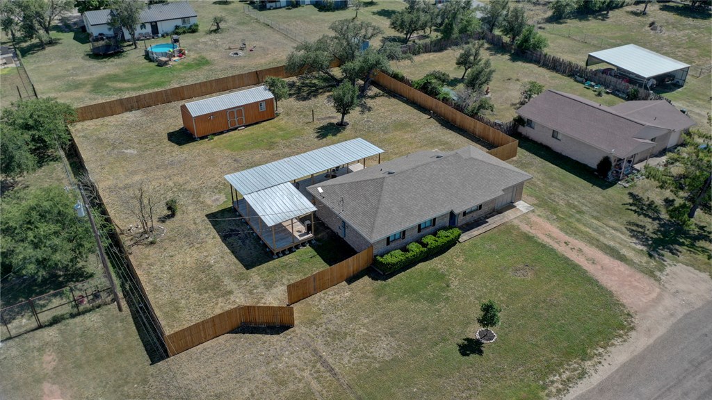 main property photo 17