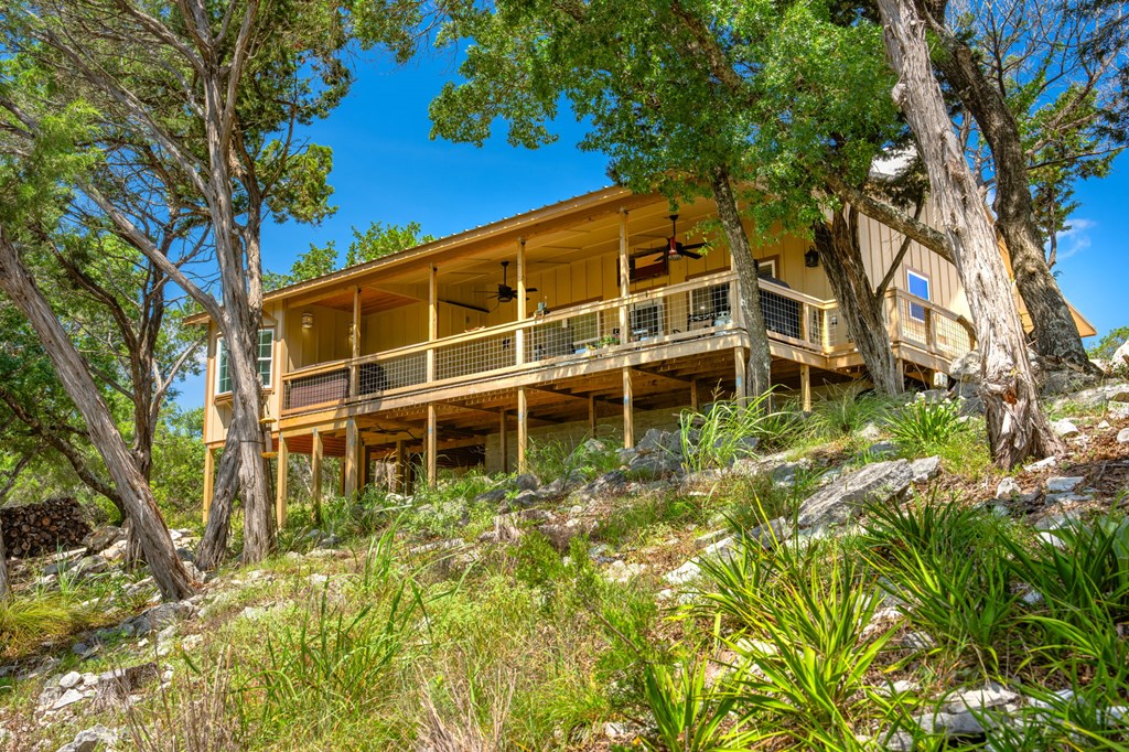 main property photo 35