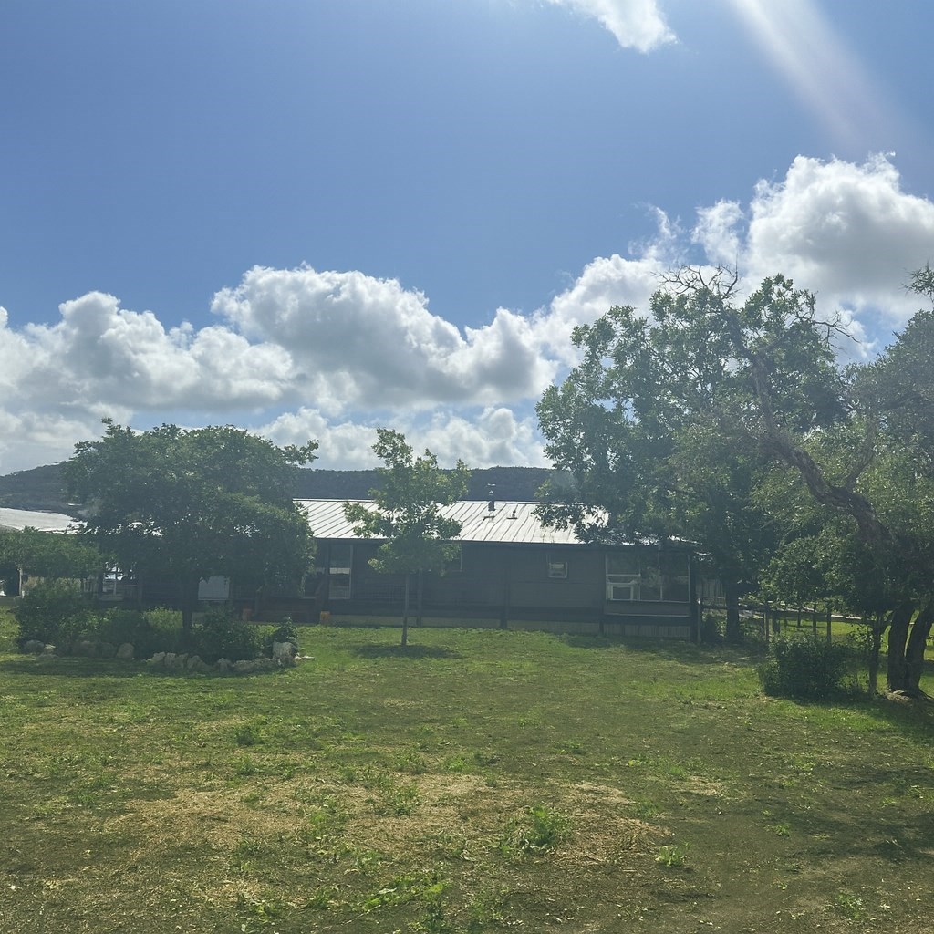 main property photo 41
