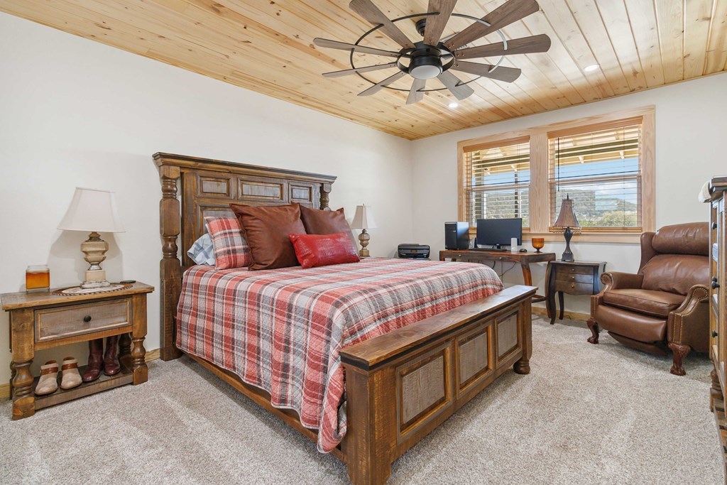 main property photo 27