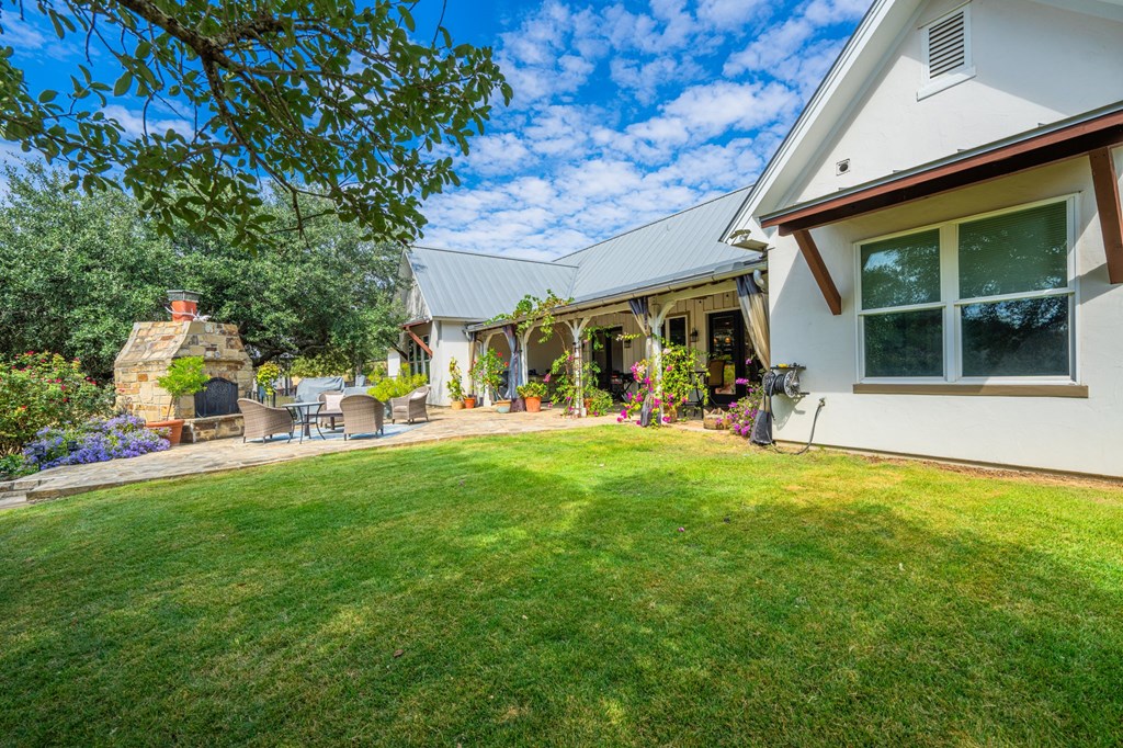 main property photo 30