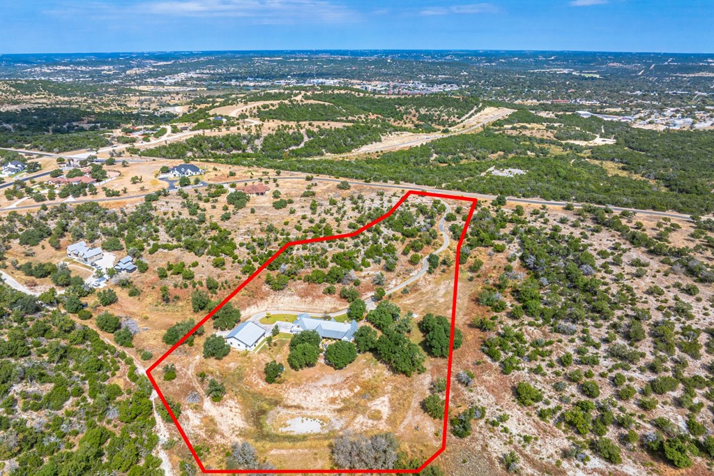 main property photo 40