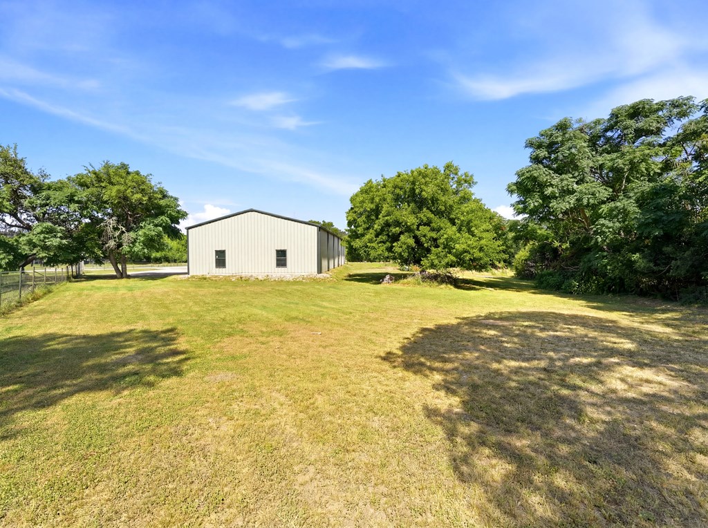 main property photo 29