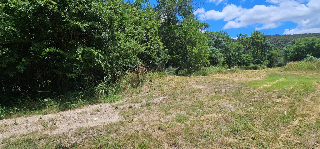 main property photo 10