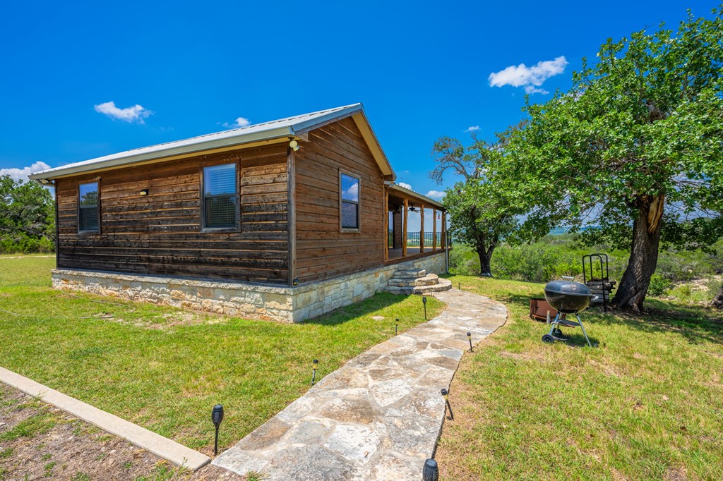 main property photo 10