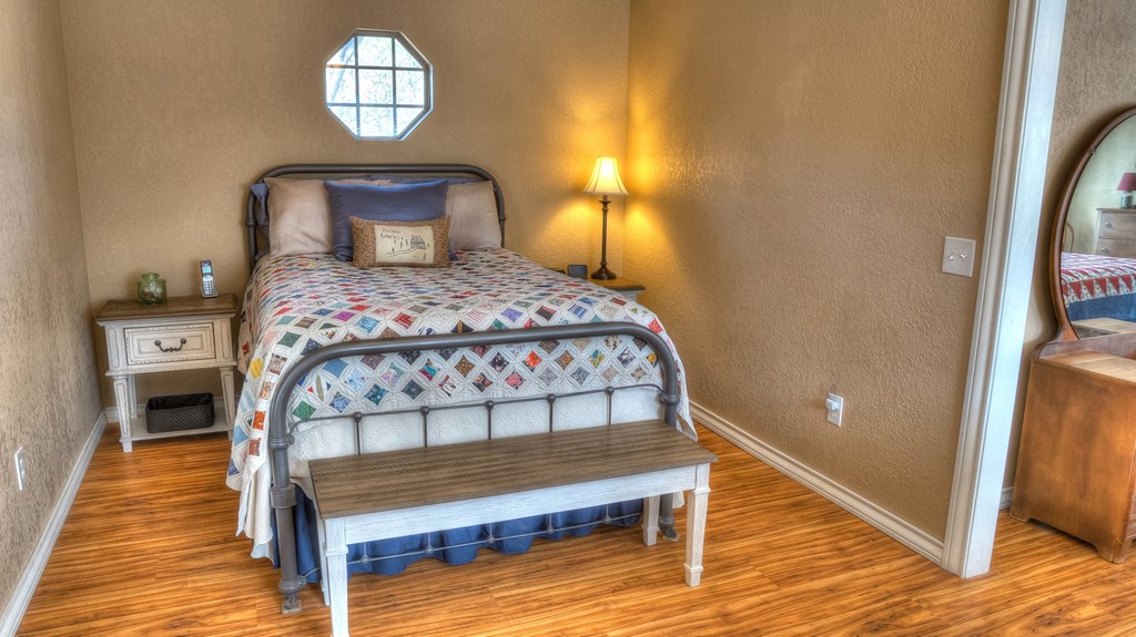 main property photo 31
