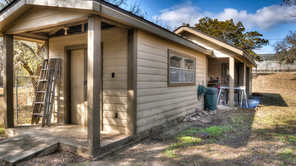 main property photo 48