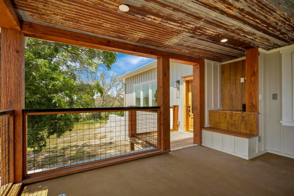 main property photo 45