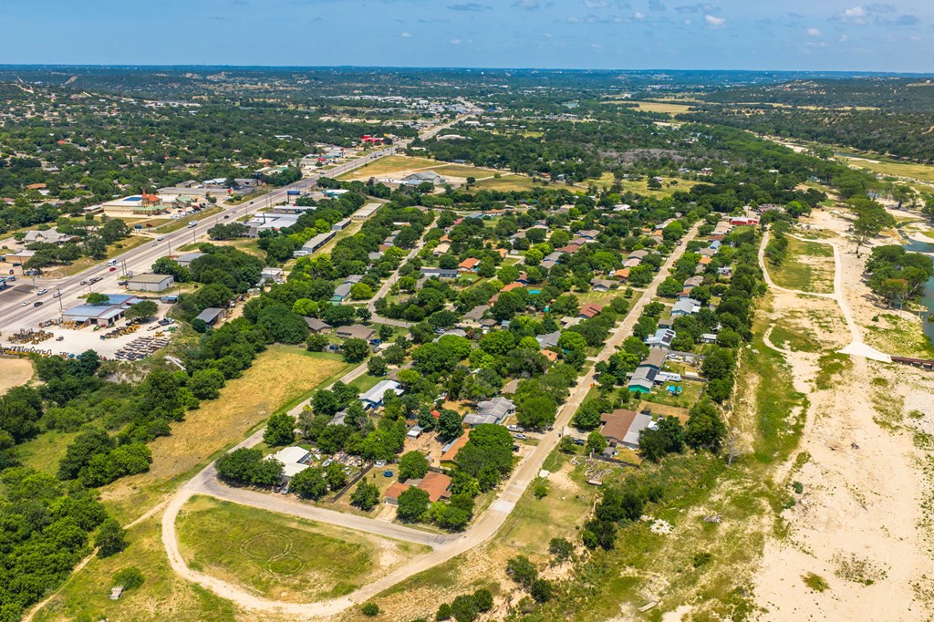main property photo 31