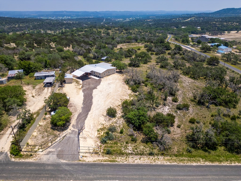 main property photo 8