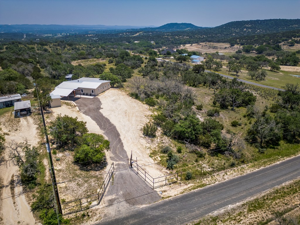 main property photo 9