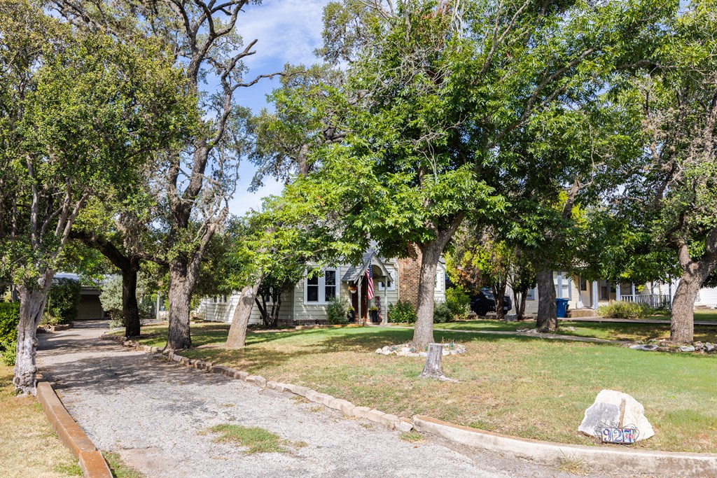 main property photo 38