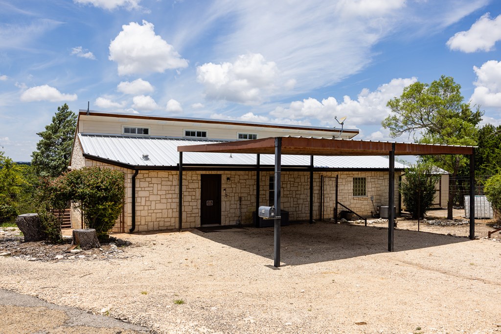 main property photo 33