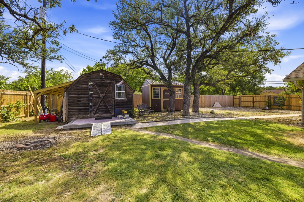 main property photo 21