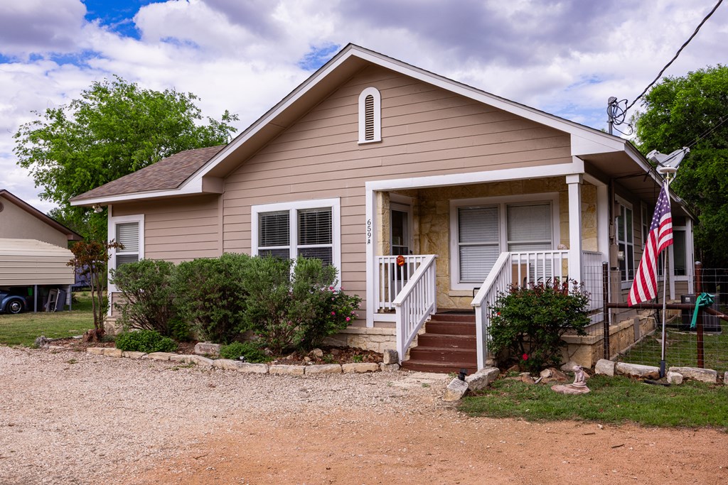 main property photo 3