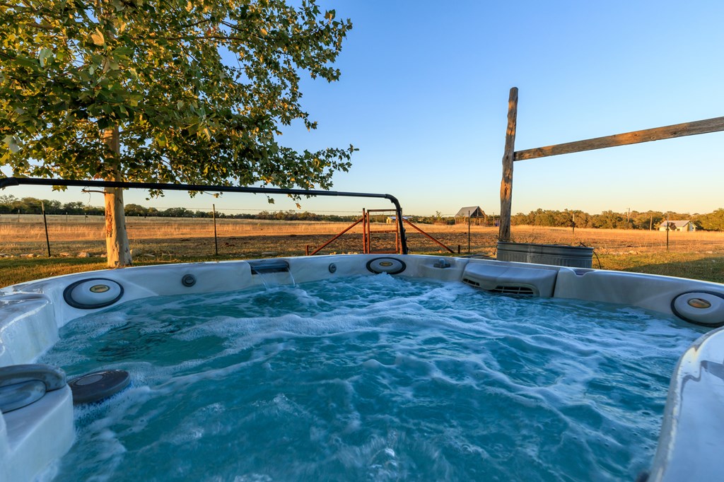 main property photo 10