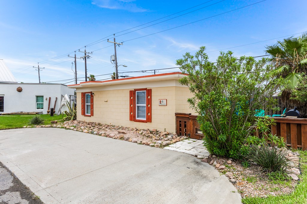 main property photo 15