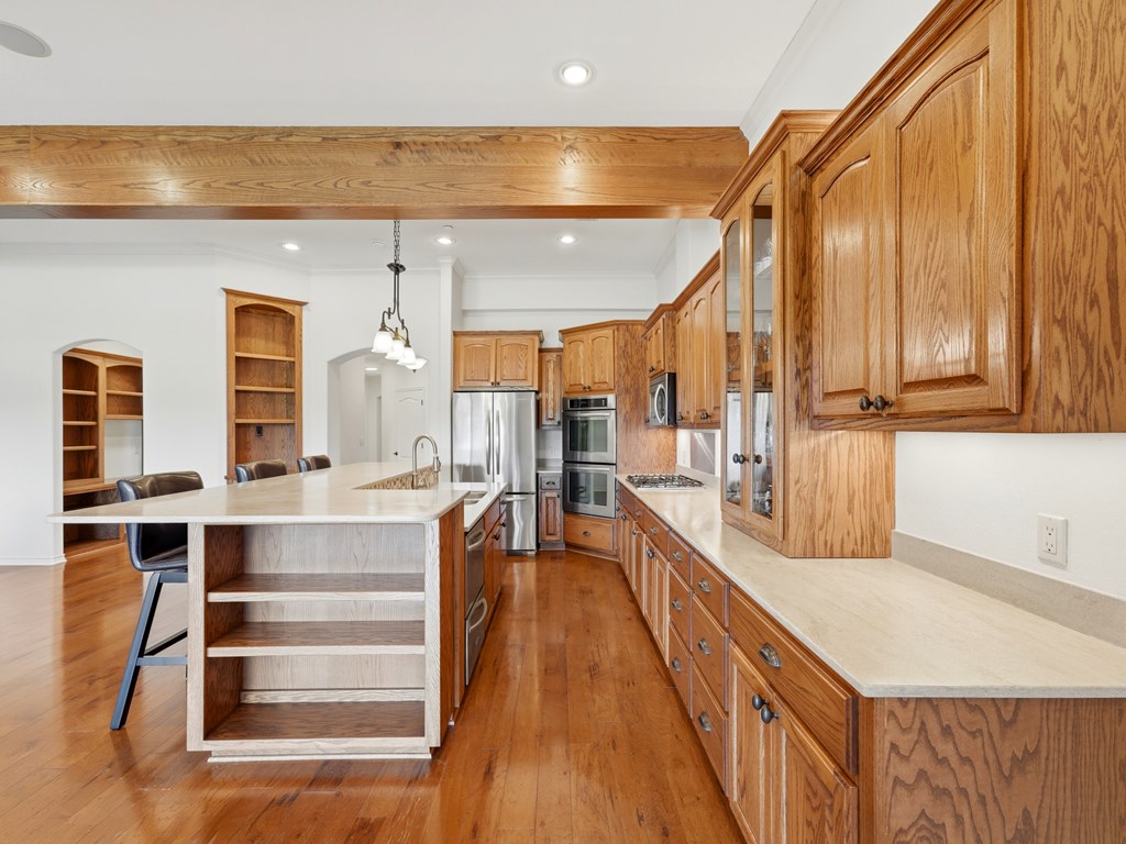 main property photo 16