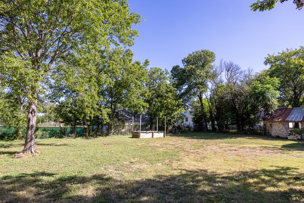 main property photo 35