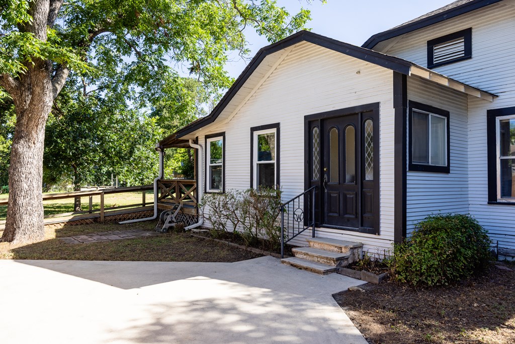 main property photo 49